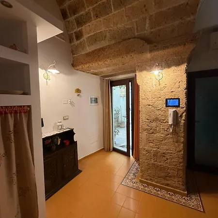 Apartment Via Giacomo Matteotti 8 *