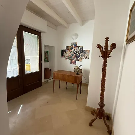 Via Giacomo Matteotti 8